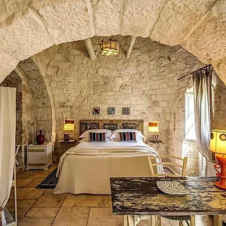 Masseria Cervarolo أوستوني