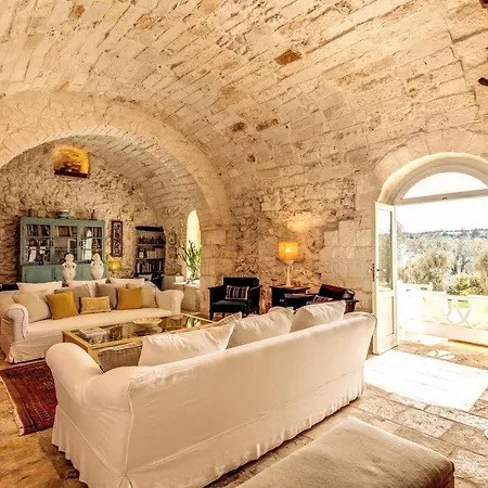 Masseria Cervarolo Отель Остуни
